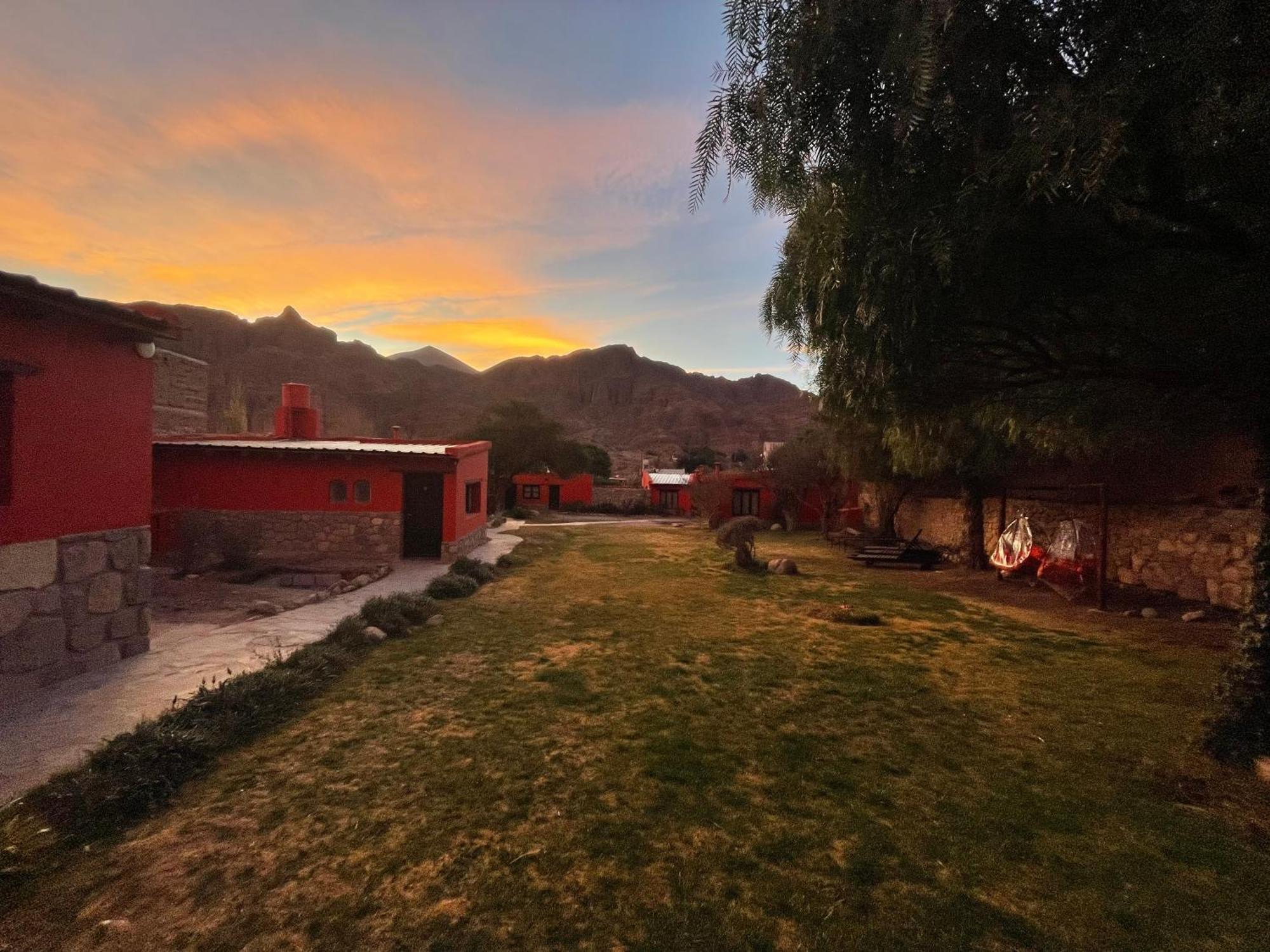 Posada Con Los Angeles 蒂尔卡拉 外观 照片